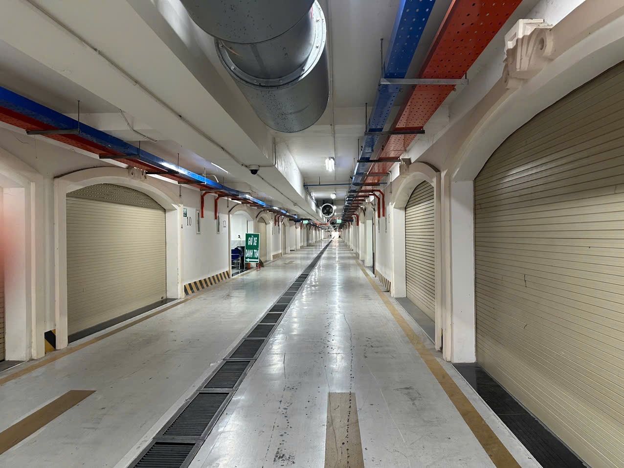Bán Gấp Shophouse Royal Vạn Phúc City 7x20m, Hầm + 5 Tầng, Giá 33 Tỷ - Hình 3