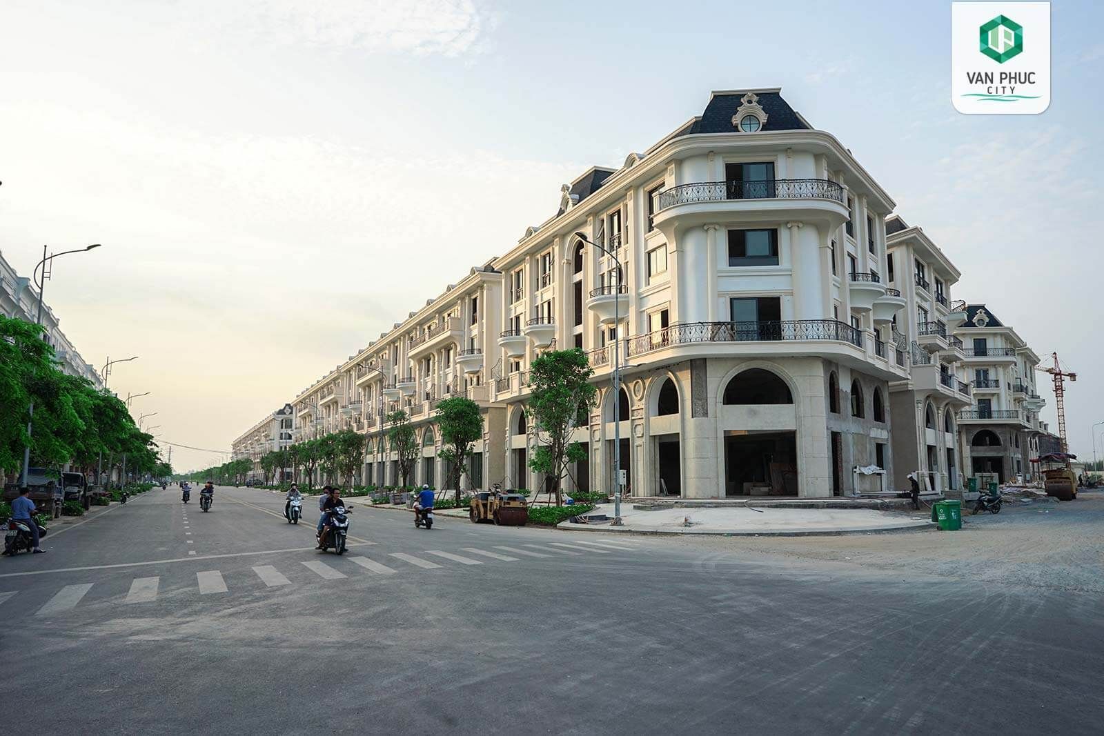 Cách Tìm Nhà Phố Vạn Phúc City Giá Rẻ Hơn Thị Trường