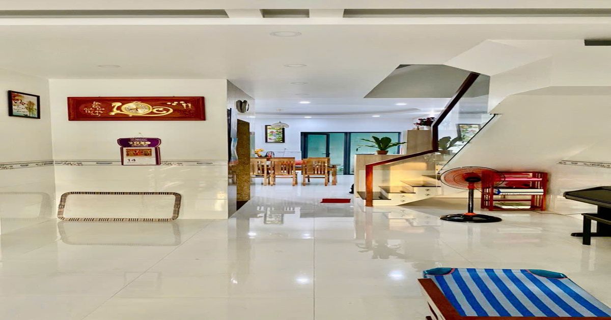 Nhà phố 5x22 mặt tiền đường 20m hoàn thiện giá rẻ. - Hình 2