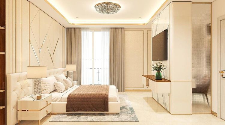 Phối cảnh phòng ngủ master Modern với giường đầu bọc nệm trắng kem, vách ốp nẹp vàng đồng hình học và đèn trần pha lê